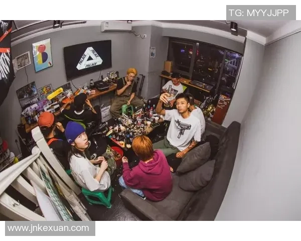 重庆攀岩队在世界滑板锦标赛中的拼搏历程与荣耀时刻分享
