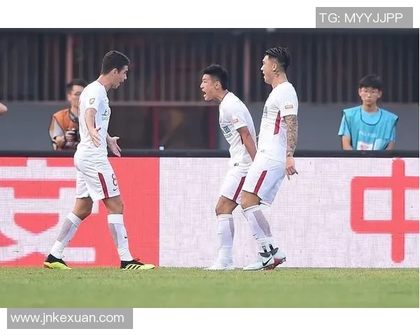 众多足球明星曾光临北京的足迹与故事揭秘 众多足球明星曾光临北京的足迹与故事揭秘